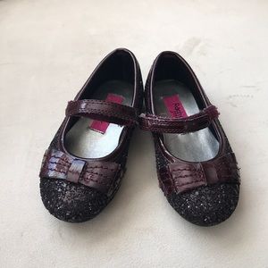 Girls shoes